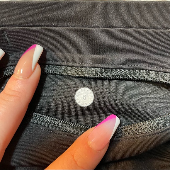 Lululemon Pace Perfect Crop - Picture 3 of 3